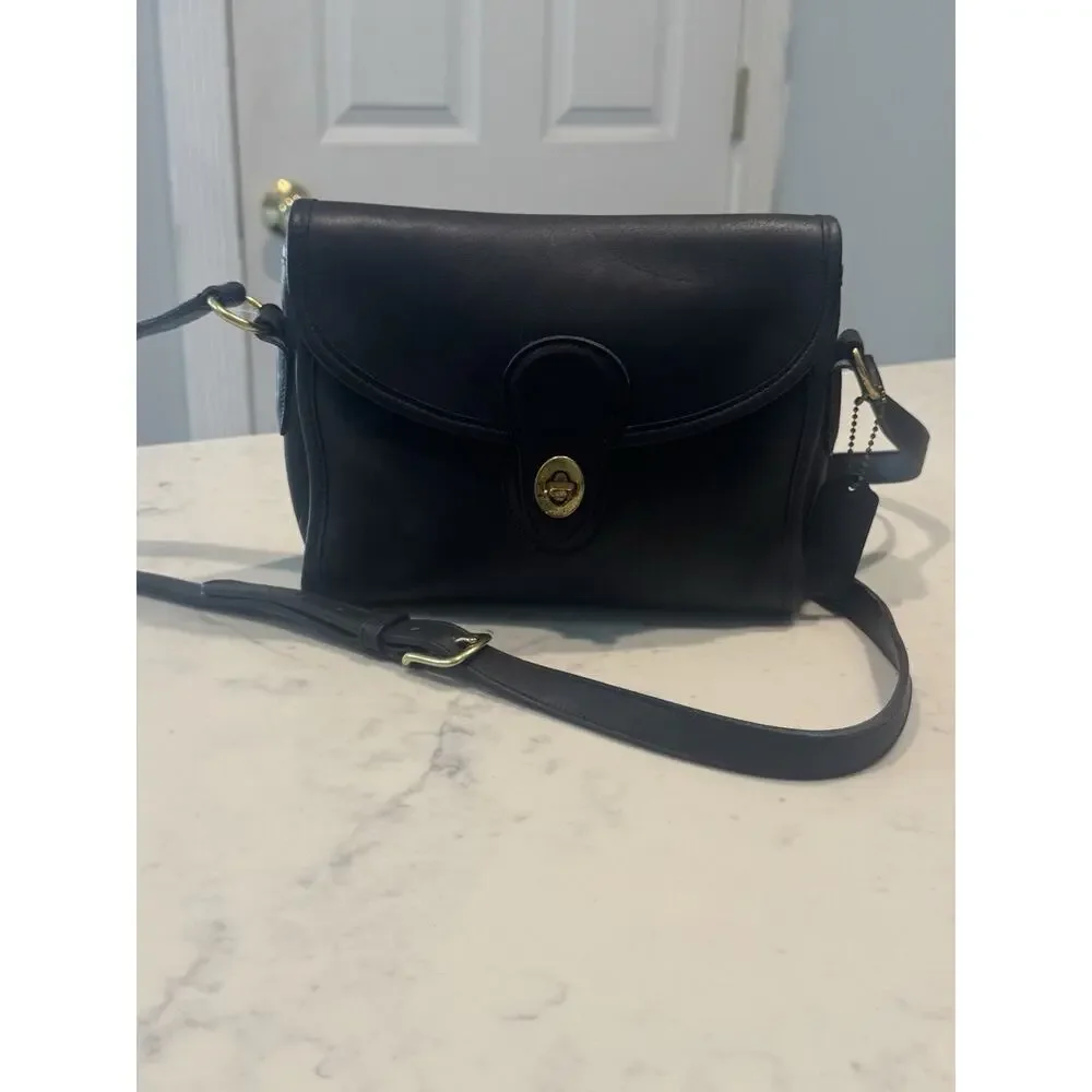 COACH Rare Vintage Devon Turnlock Crossbody Bag Original Unique Serial Black USA